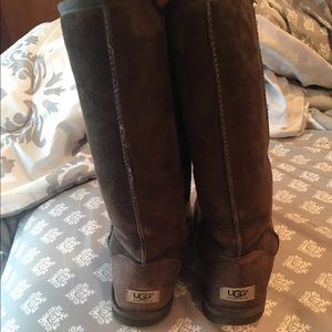 COPY - Ugh boots, size 10!